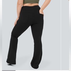 HALARA High Waisted Pocket Flare Yoga Leggings- Plus